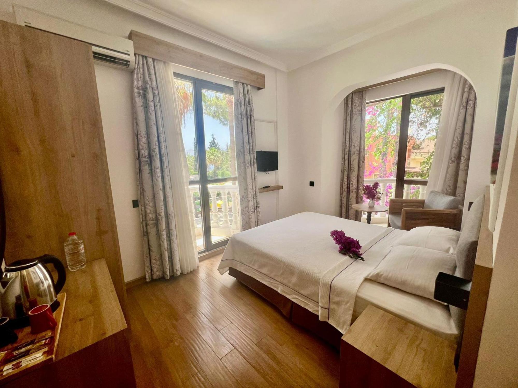 Carikci Hotel Мармарис Екстер'єр фото